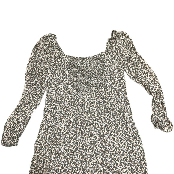 Floral Long Sleeve Dress “AndNowThis” Size XL w/ Slit - Picture 2 of 4